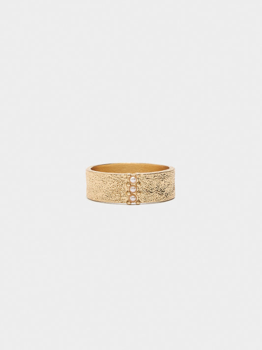Ring With Pearl Detail