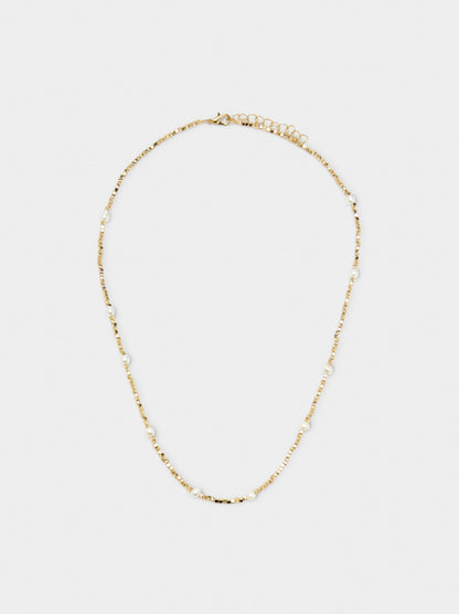 Short Necklace With Freshwater Pearls