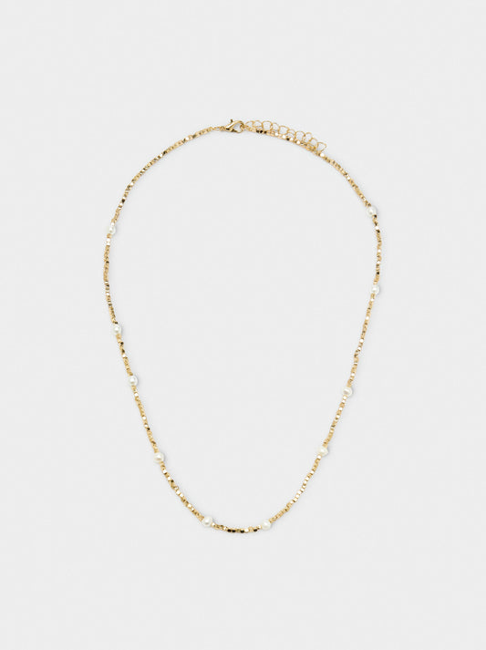 Short Necklace With Freshwater Pearls
