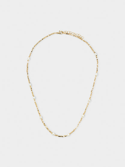Short Necklace With Freshwater Pearls