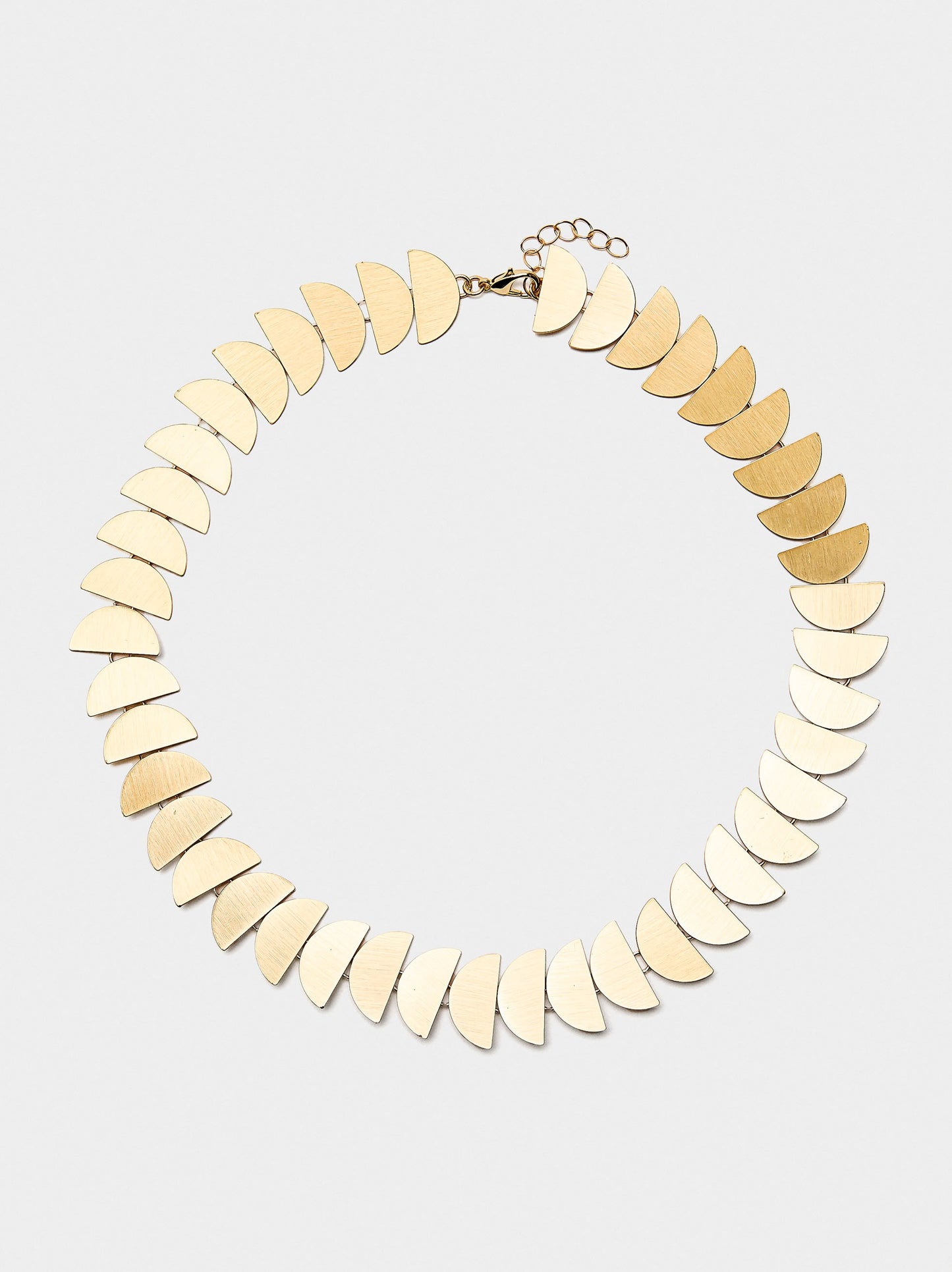 Short Necklace With Semi-Circles