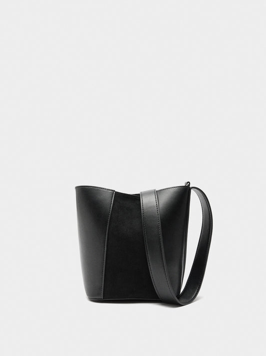Bucket Bag Contrast Of Textures