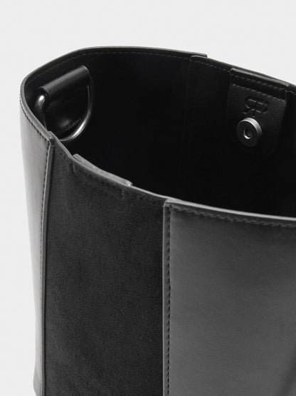 Bucket Bag Contrast Of Textures