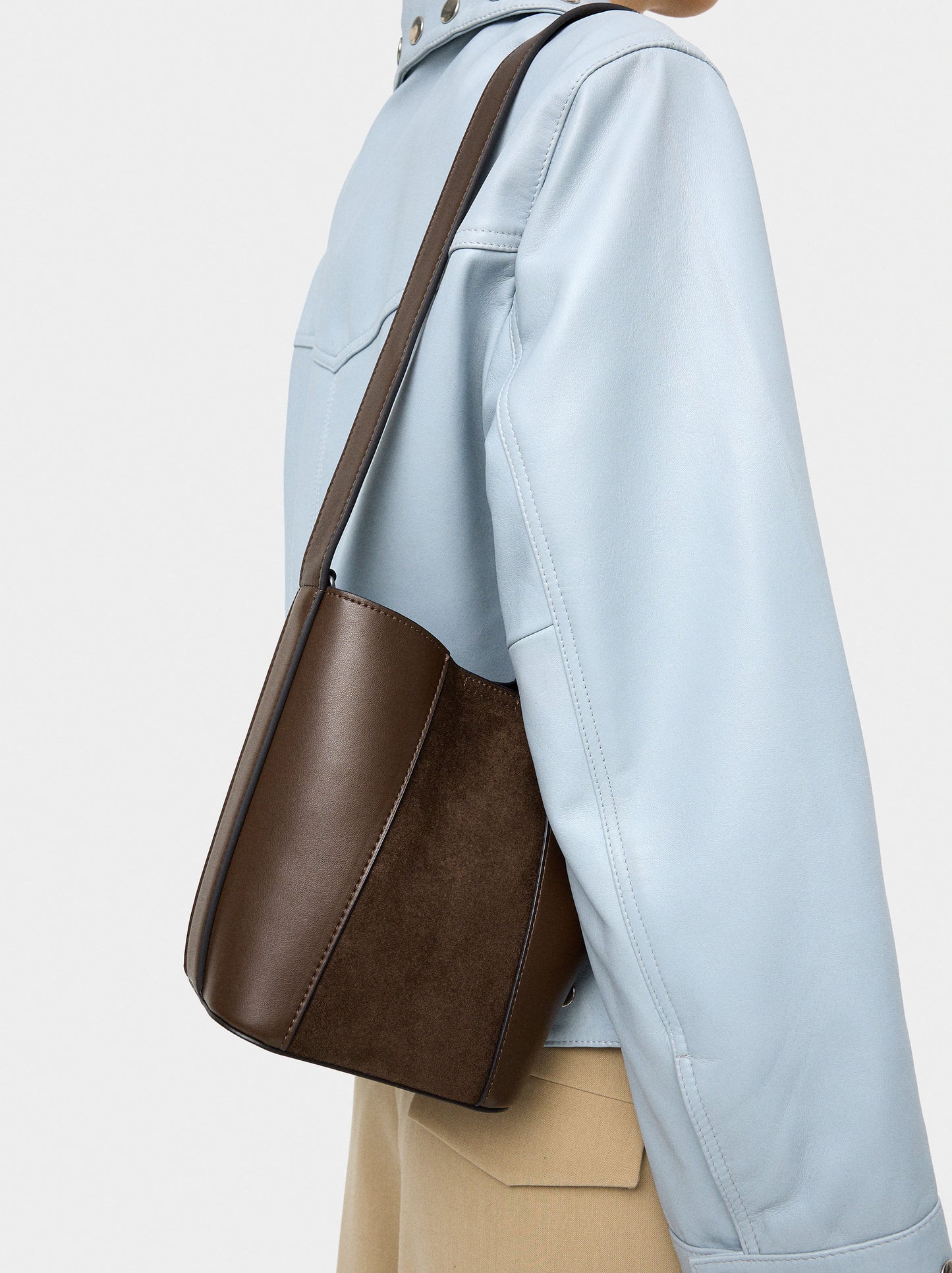 Bucket Bag Contrast Of Textures