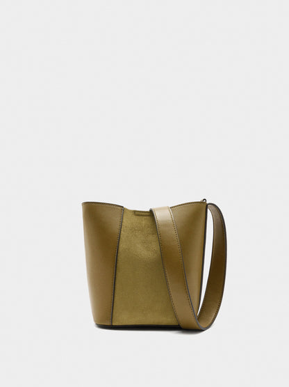 Bucket Bag Contrast Of Textures
