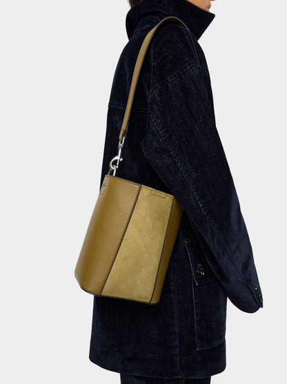 Bucket Bag Contrast Of Textures