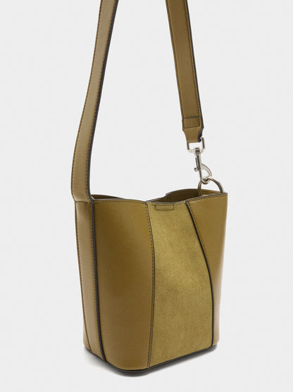 Bucket Bag Contrast Of Textures