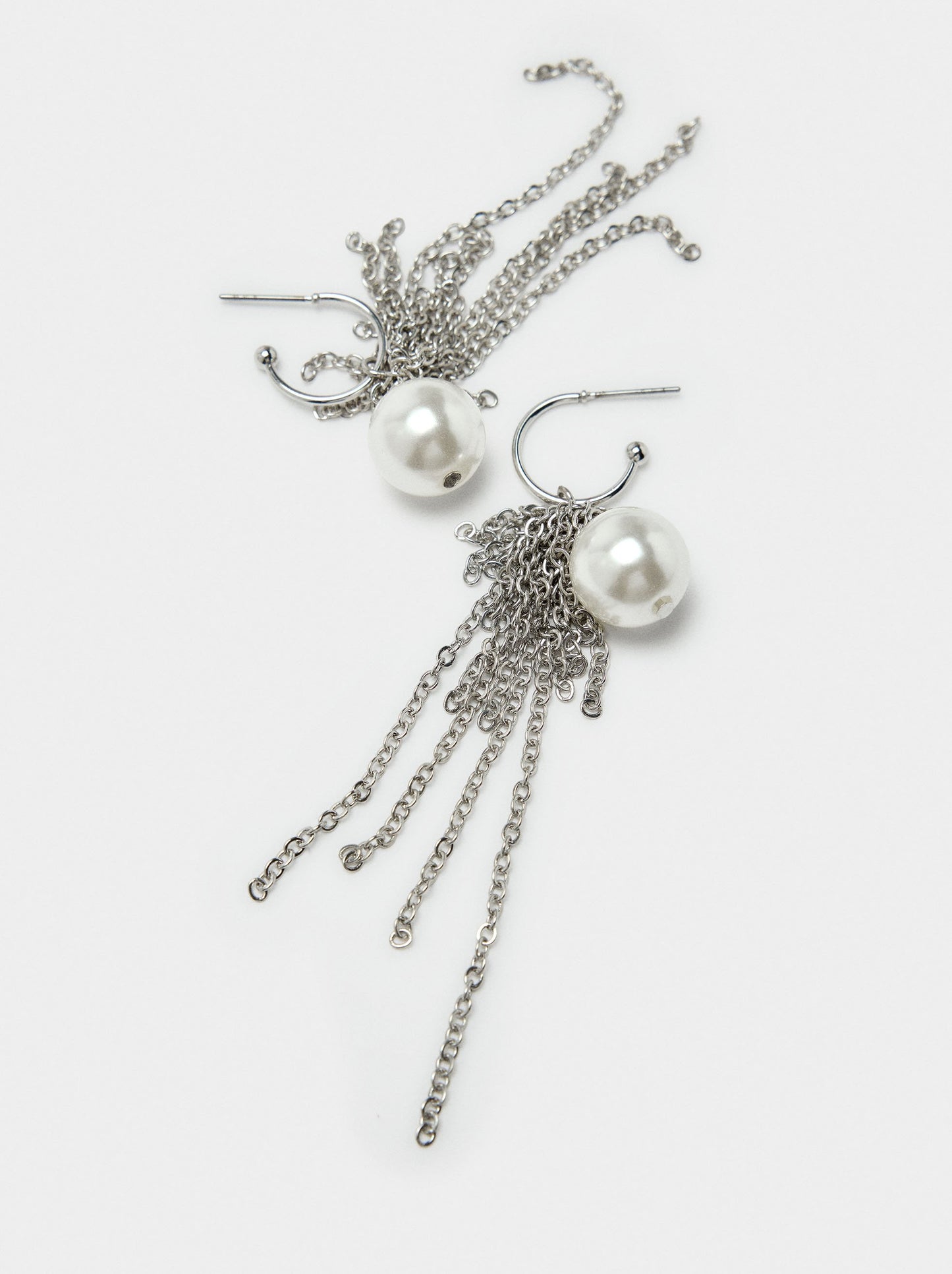 Hoop Earrings With Chains And Pearls