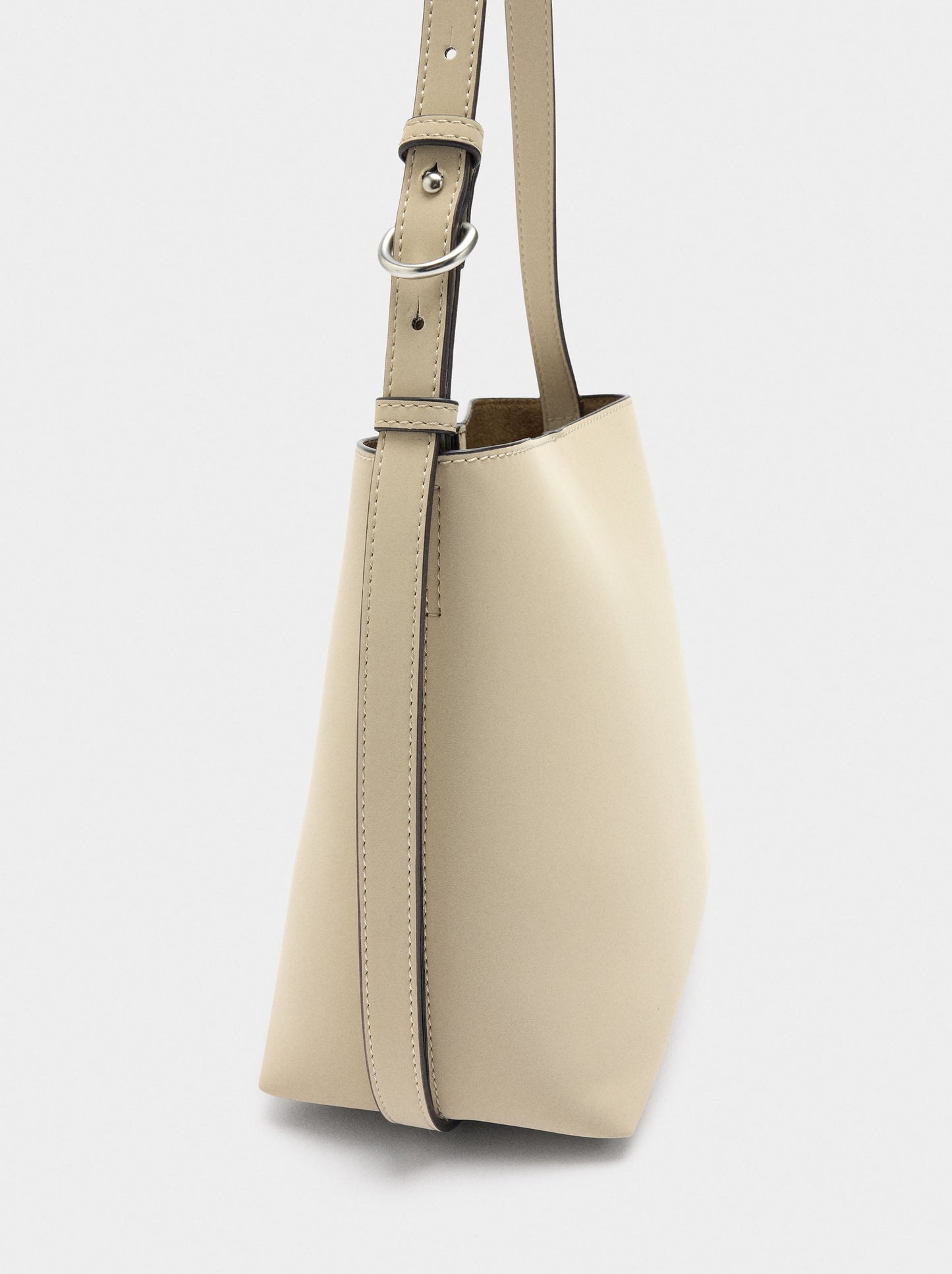 Shoulder Bag With Soft Texture