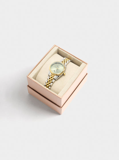 Round Watch With Stainless Steel Bracelet