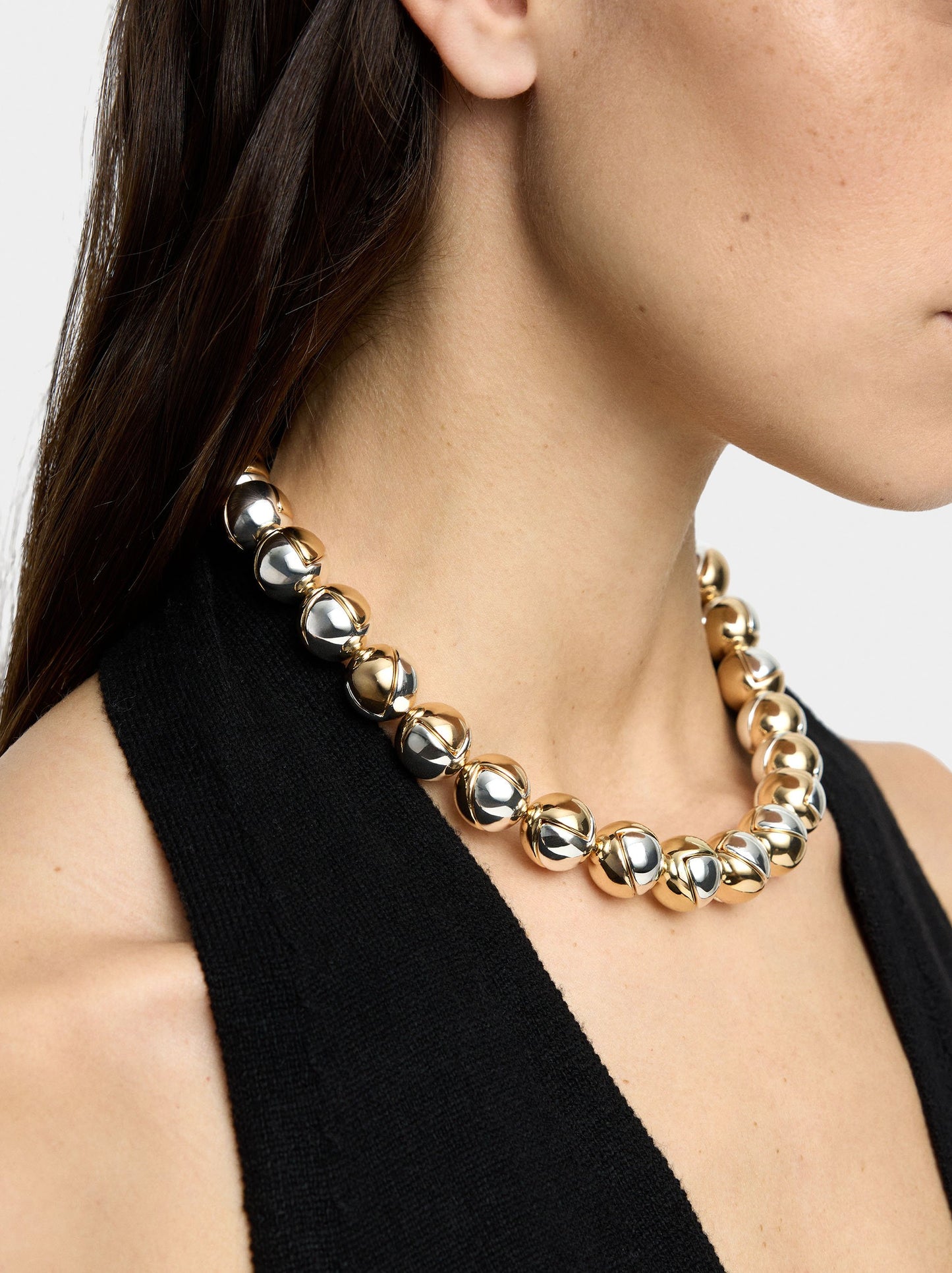 Necklace With Bicolor Spheres