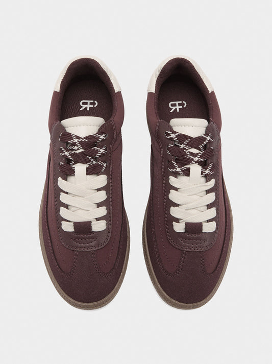 Contrast Sneakers With Double Laces