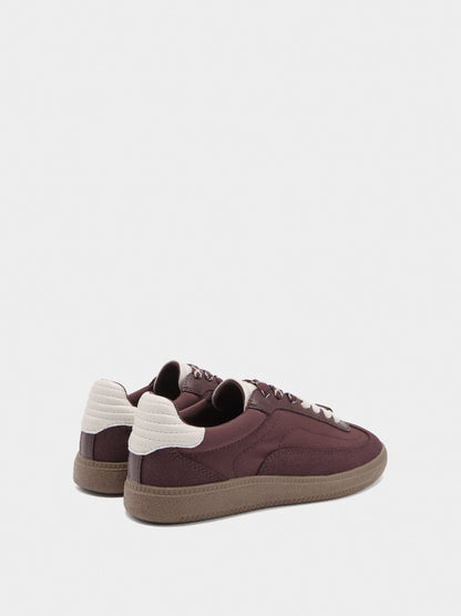 Contrast Sneakers With Double Laces