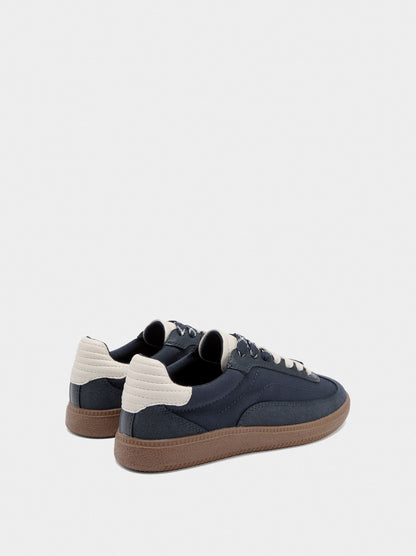 Contrast Sneakers With Double Laces