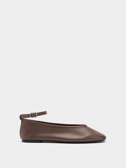 Leather Ballerinas With Strap And Buckle