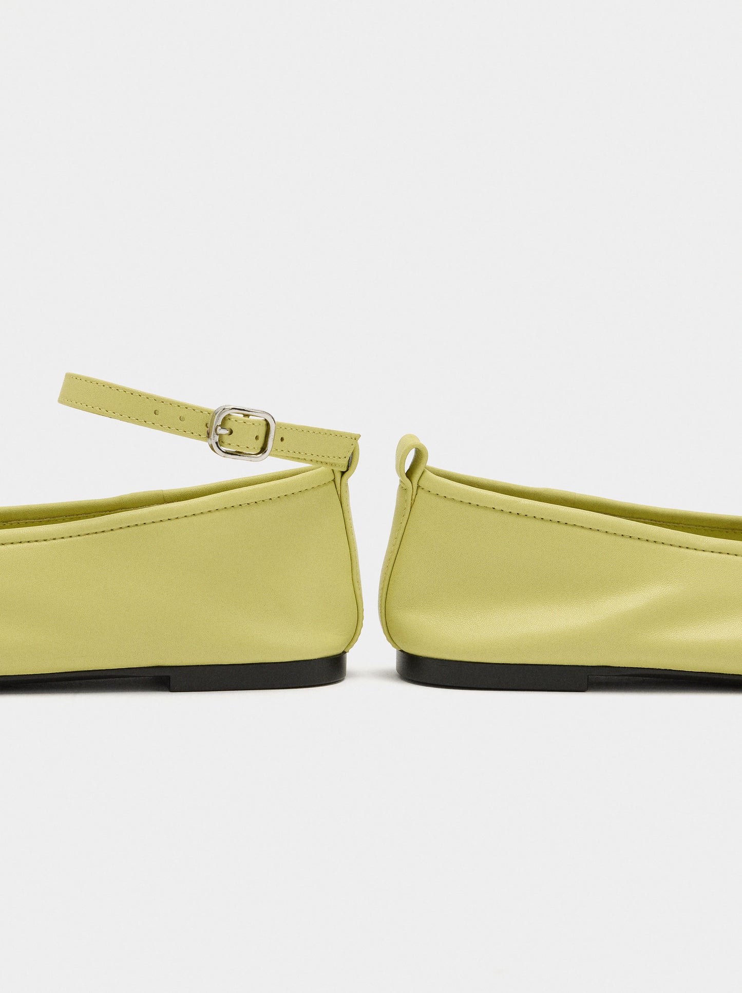 Leather Ballerinas With Strap And Buckle