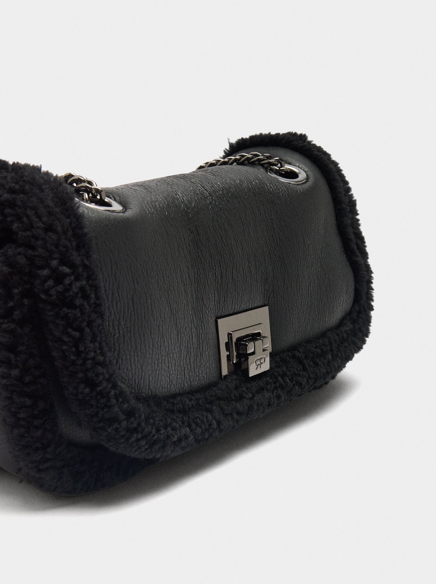Party Bag With Fur Effect Borders