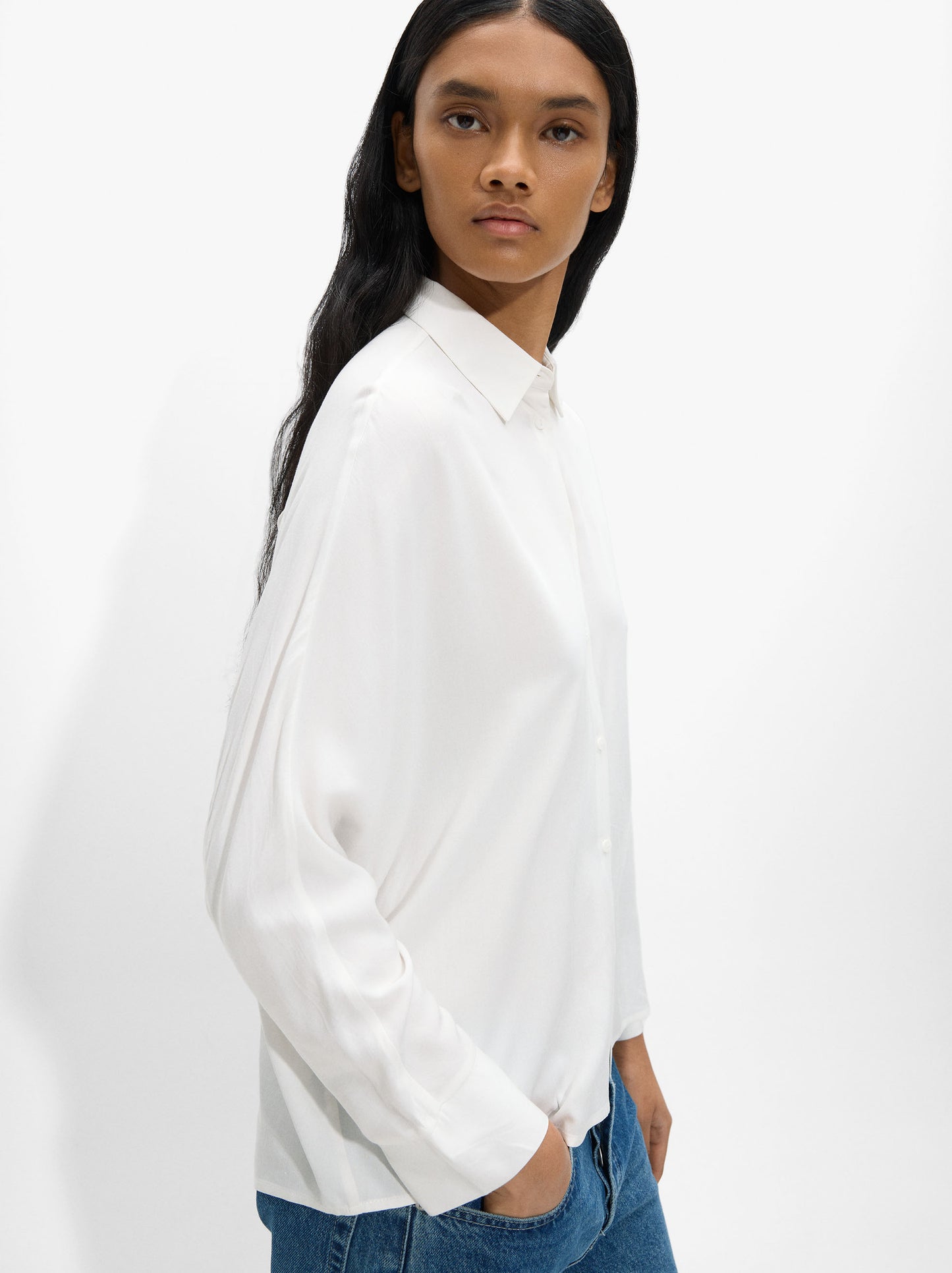 Shirt With Long Sleeves In A Fluid Fabric
