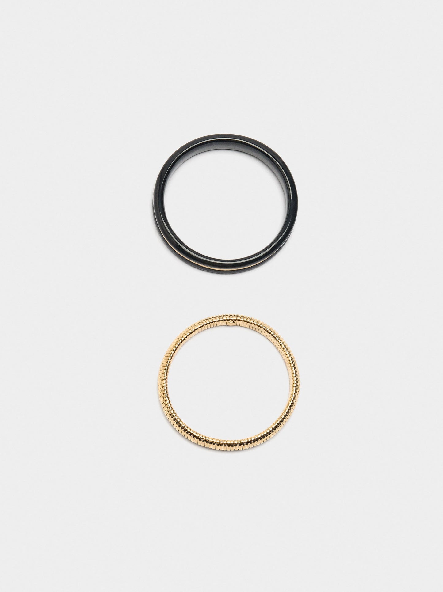 Set Of Bracelets With Resin