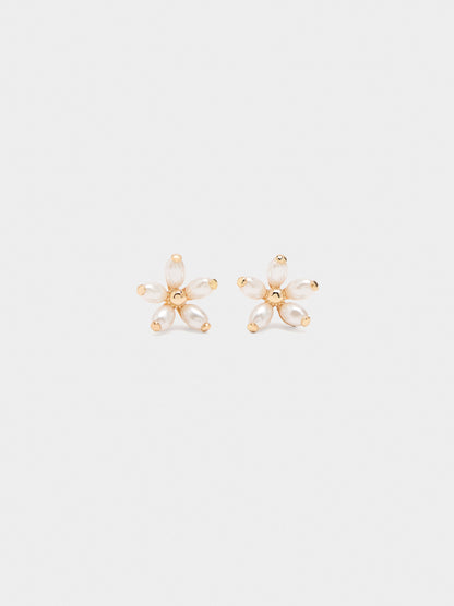 Flower Earrings With Pearls