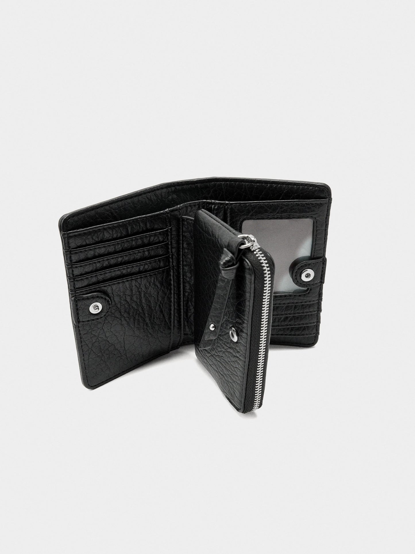 Wallet With Cracked Effect