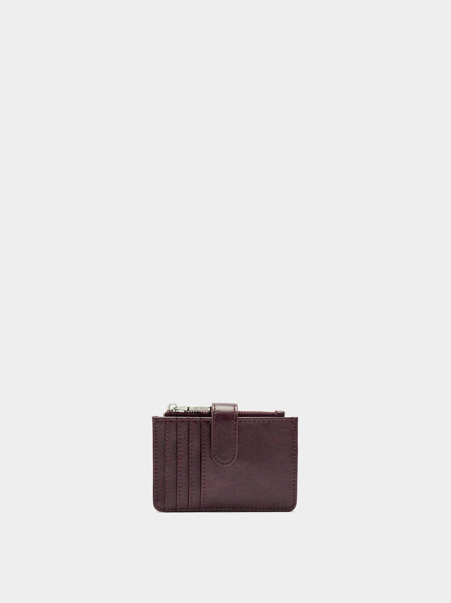 Card Holder With Cracked Effect