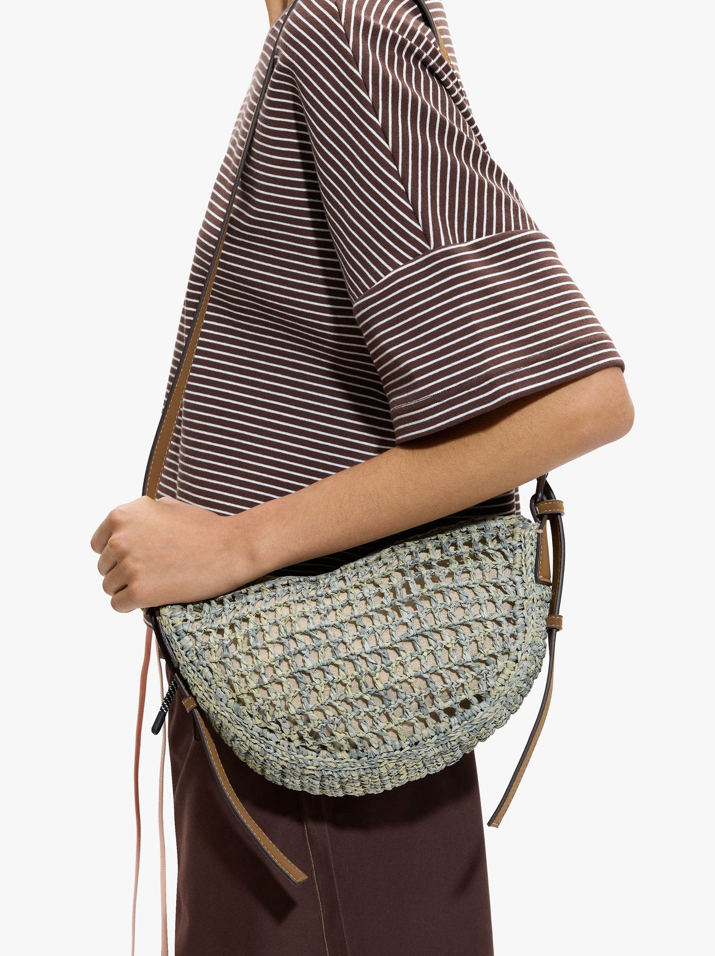 Oval Crossbody Bag With Paper Straw Effect