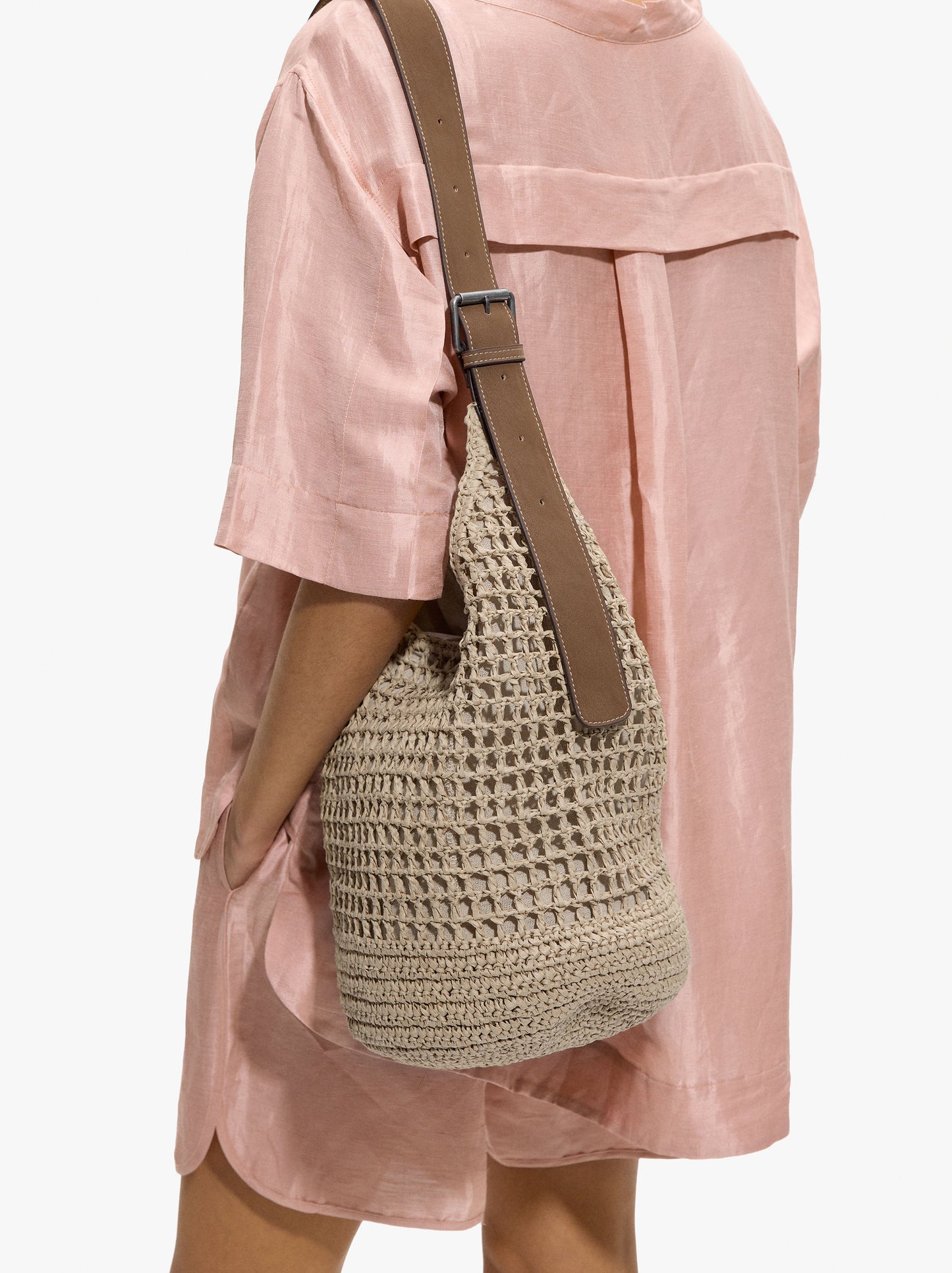 Bucket Bag With Paper Straw Effect