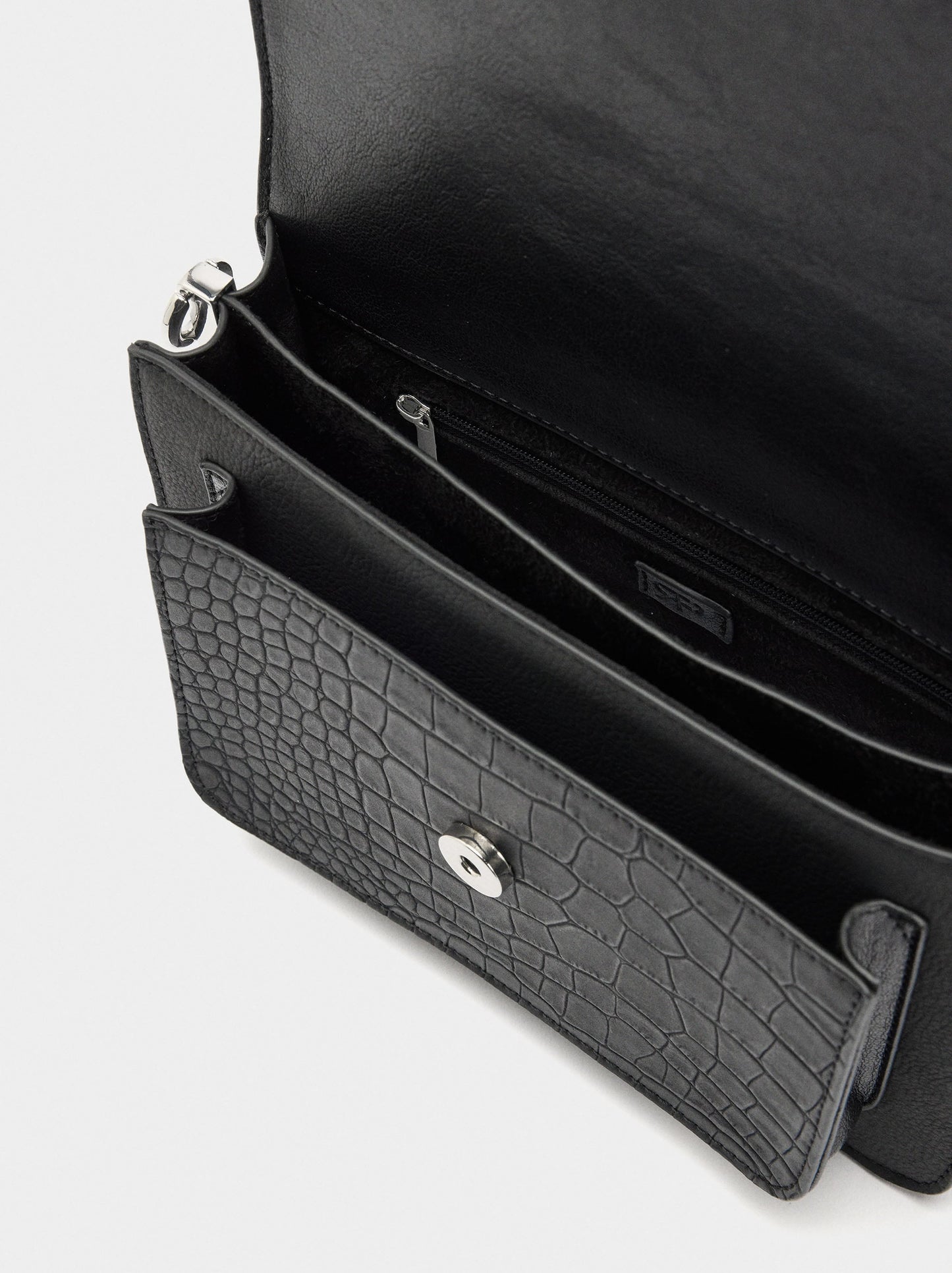 Crossbody Bag With Flap And Texture