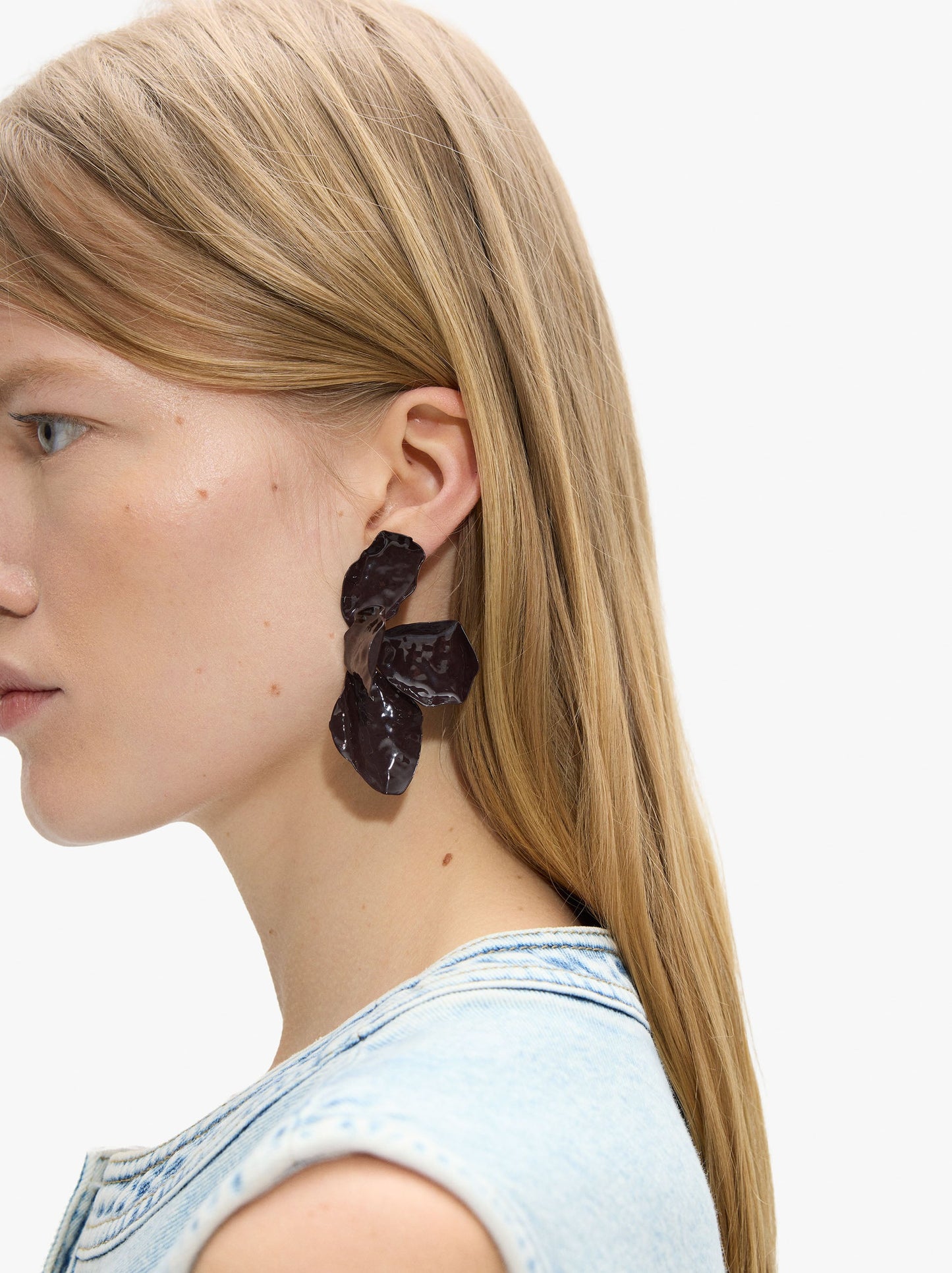Half-Flower Earrings With Embossed