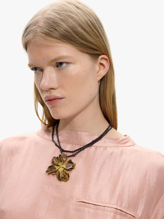 Short Double Necklace With Flower