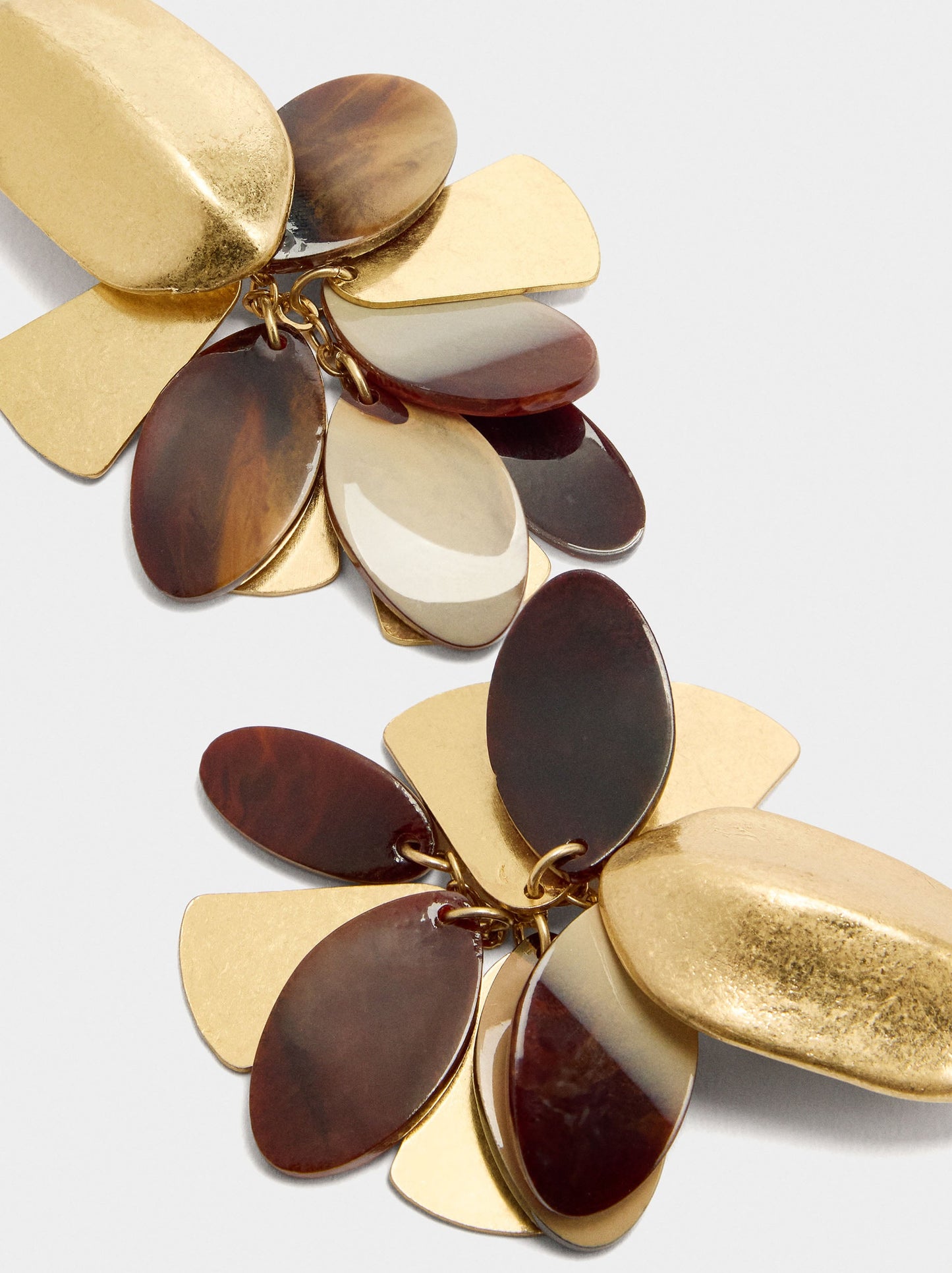 Maxi Oval Earrings With Petals