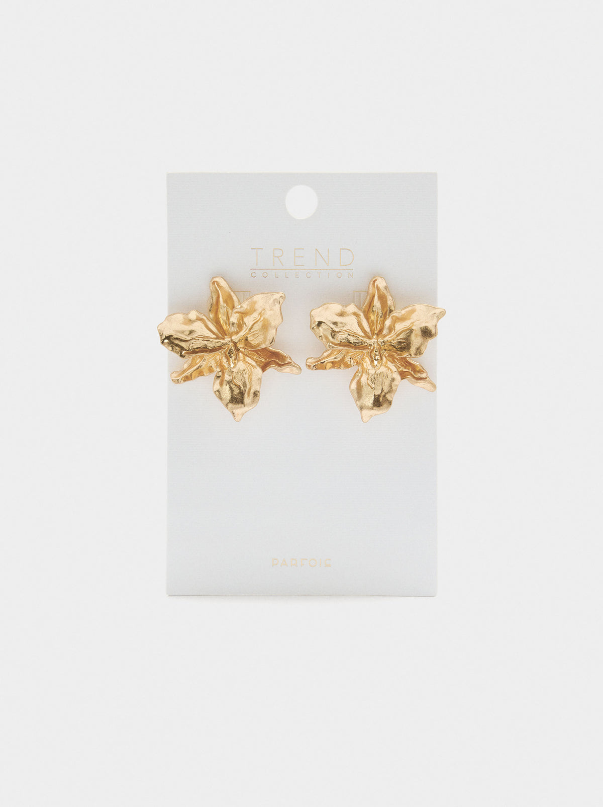 Maxi Flower Earrings With Embossed Detail