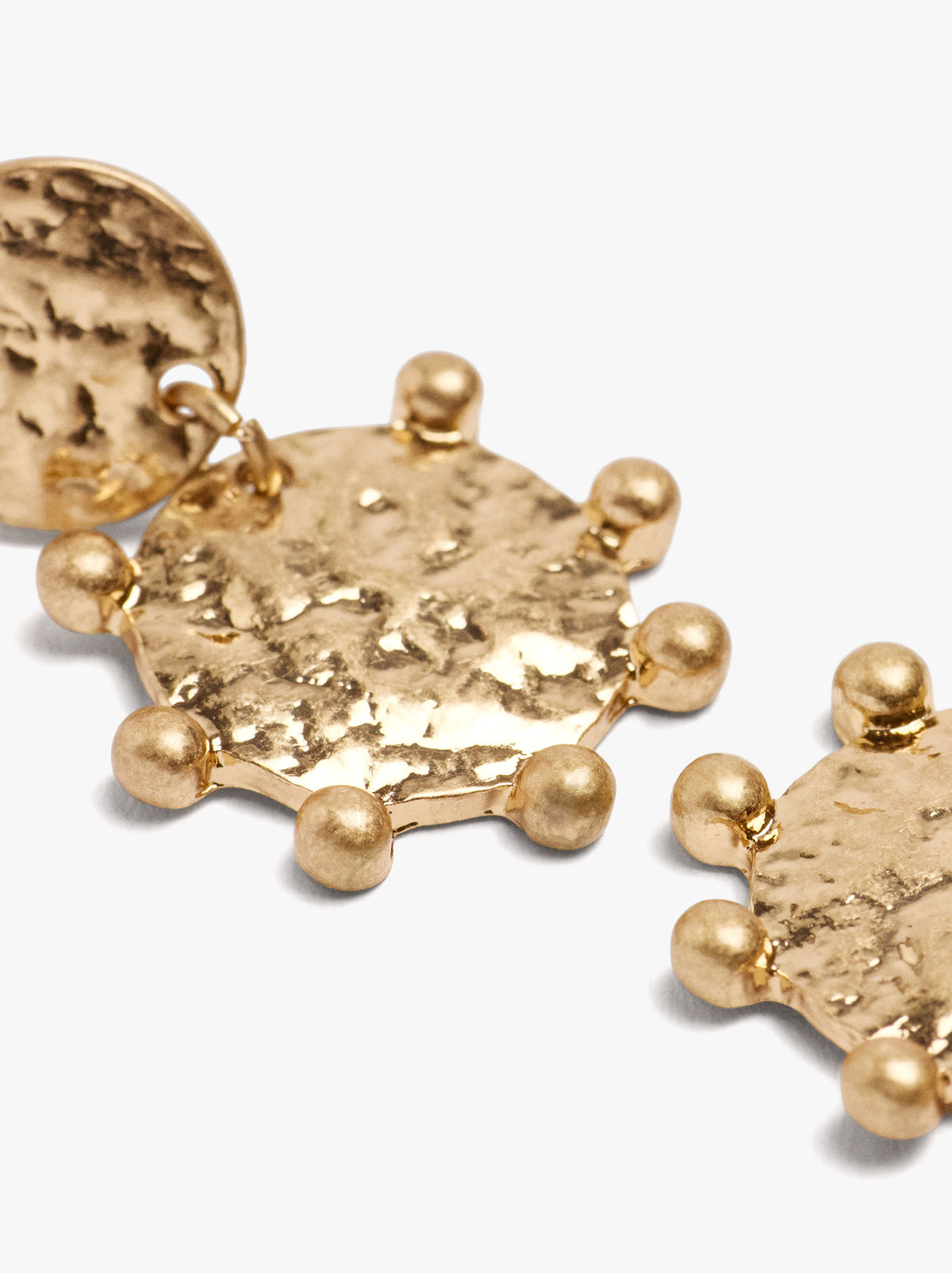 Round Earrings With Spheres