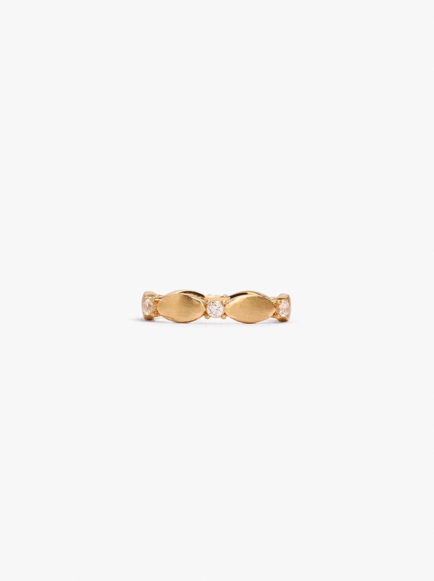 Thin Ring With Zirconia