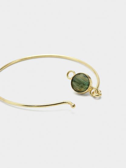 Delicate Bracelet With A Stone