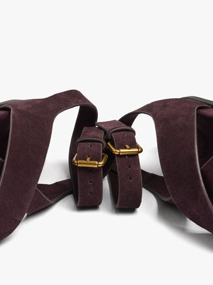 Flat Leather Sandals With Crossed Straps