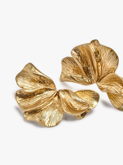 Maxi Half-Flower Earrings With Embossed Detail