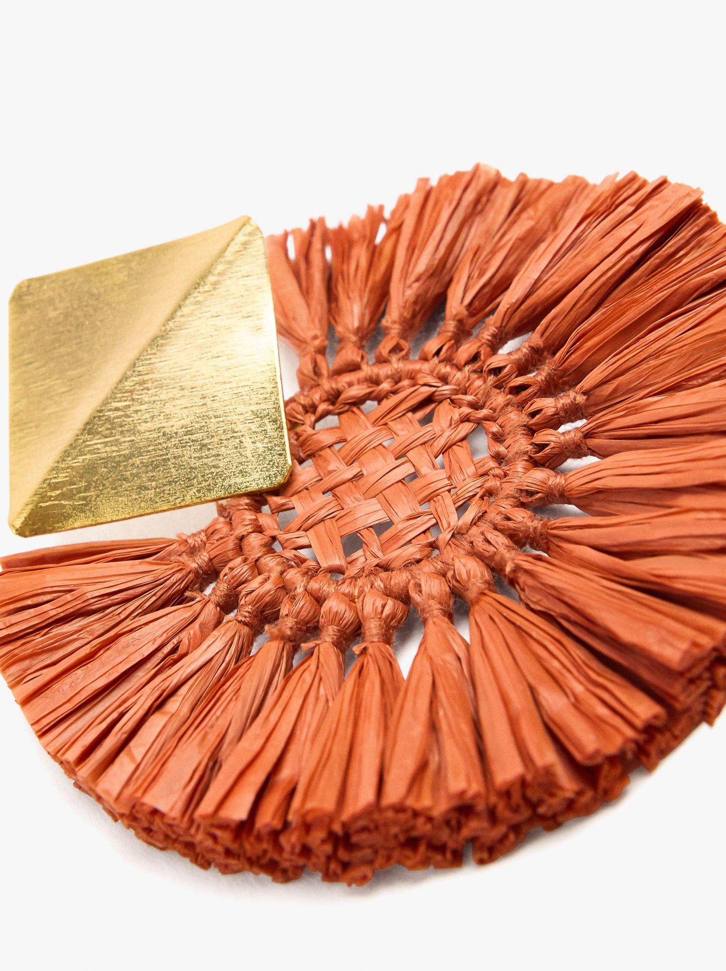 Maxi Round Earrings With Raffia