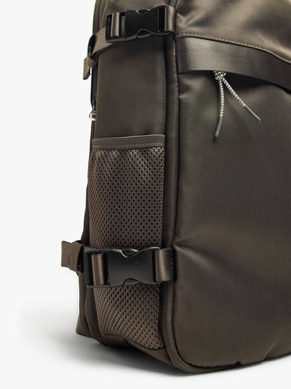 Extendable Nylon Cabin Backpack With Bottle Holder
