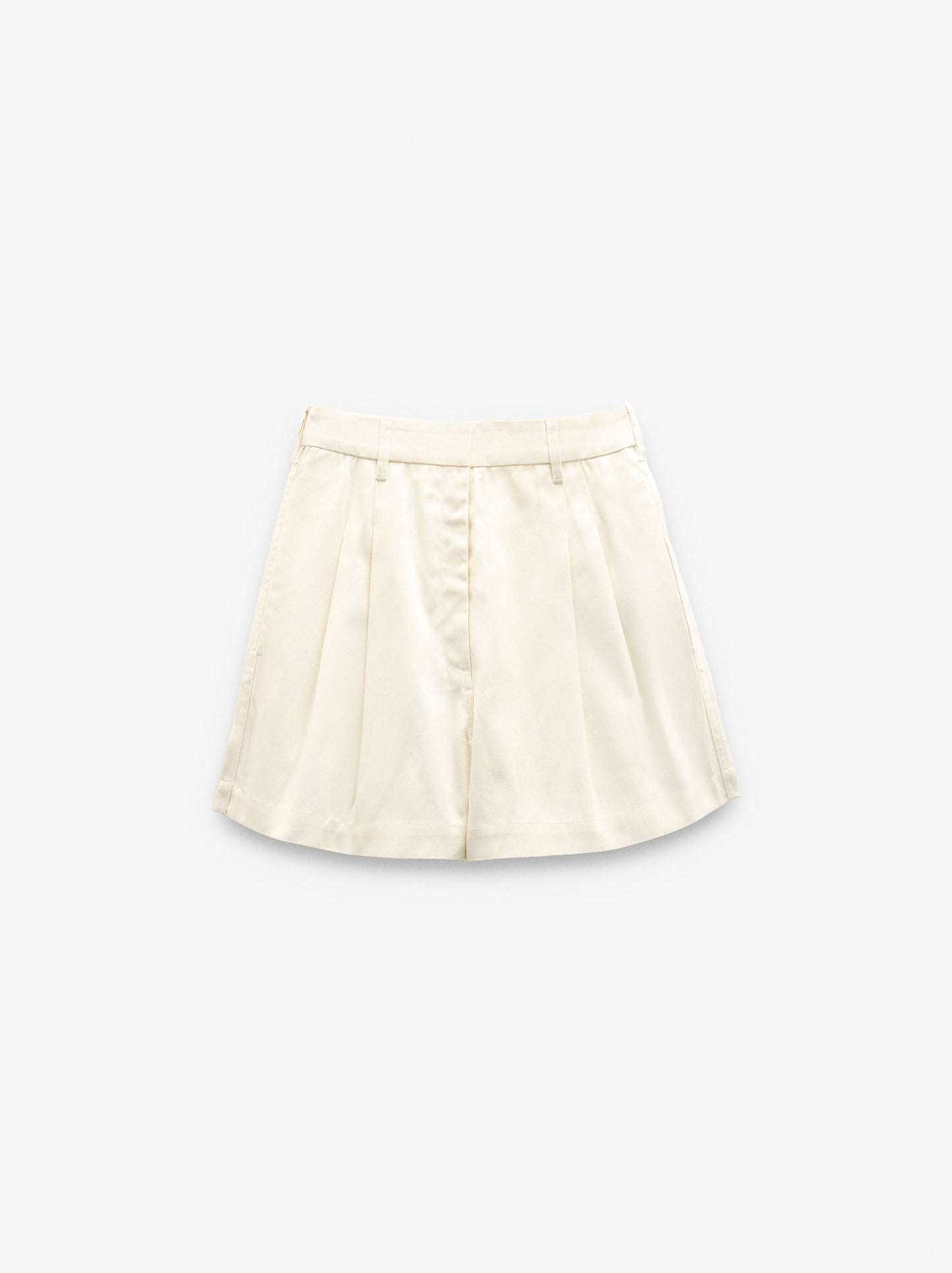 Pleated Shorts With 100% Cotton