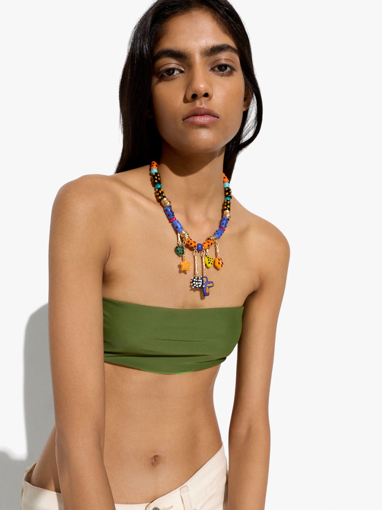 Short Necklace With Multicolor Glass Beads