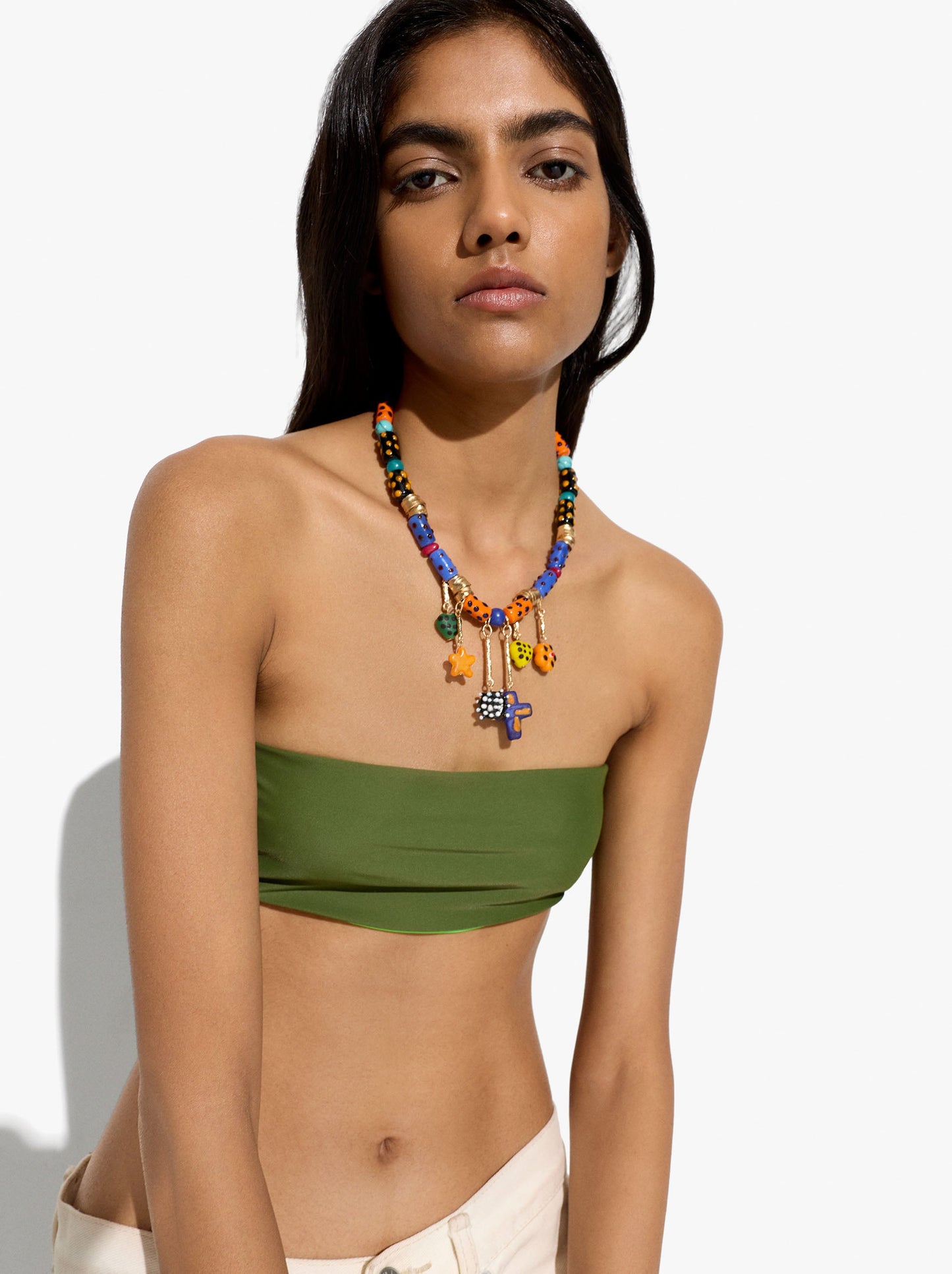 Short Necklace With Multicolor Glass Beads