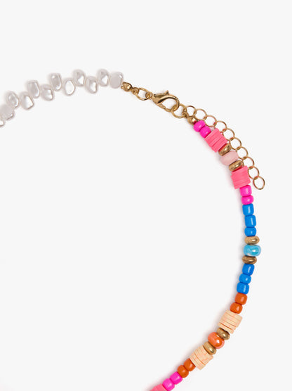 Short Necklace With Glass Beads And Pearls With Shell