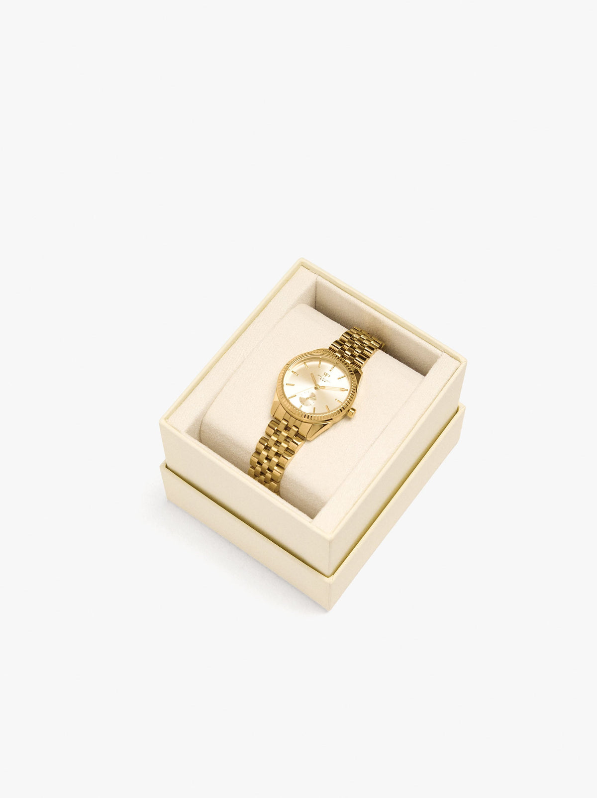 Round Watch With Stainless Steel Bracelet