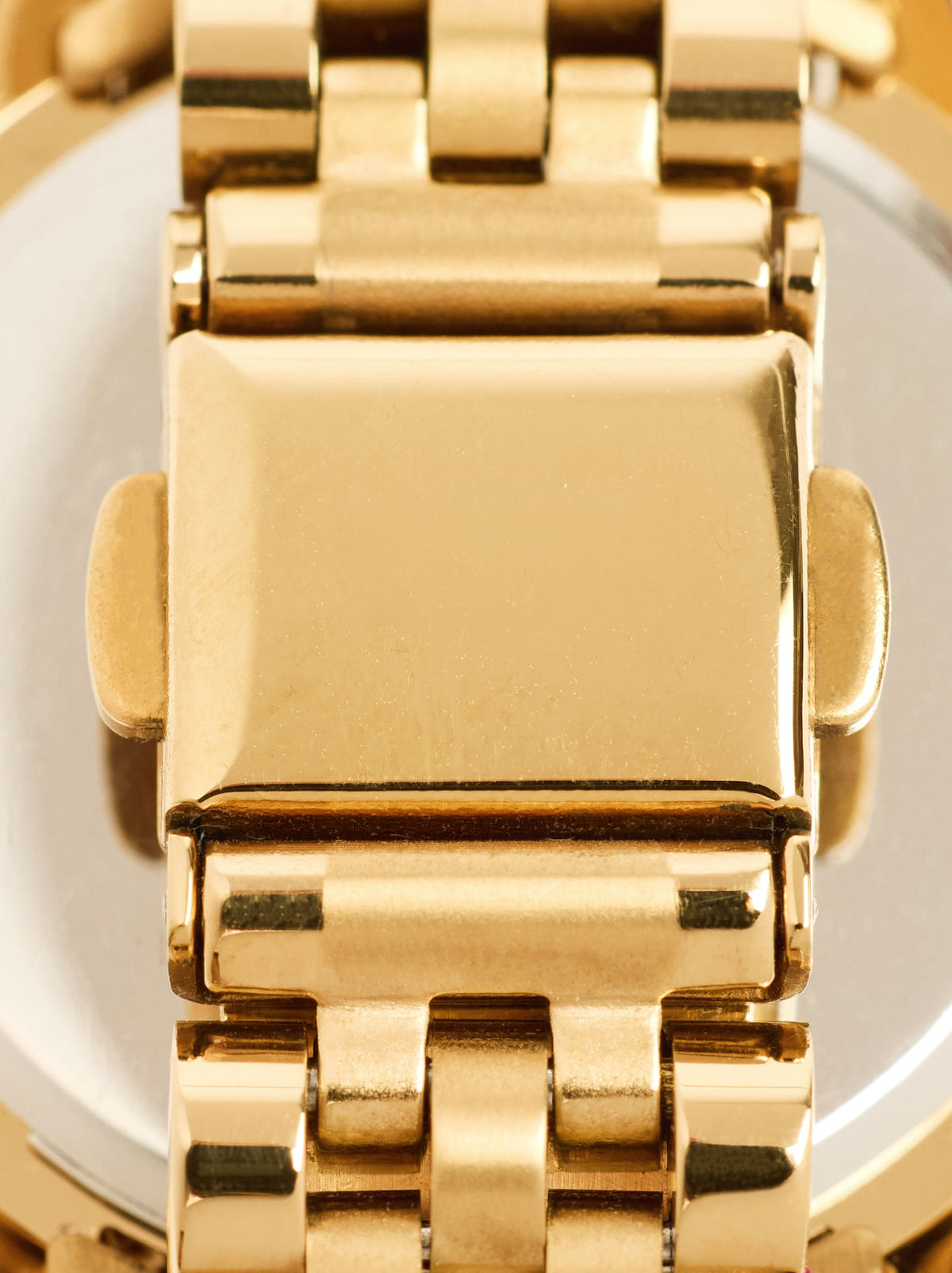 Round Watch With Stainless Steel Bracelet