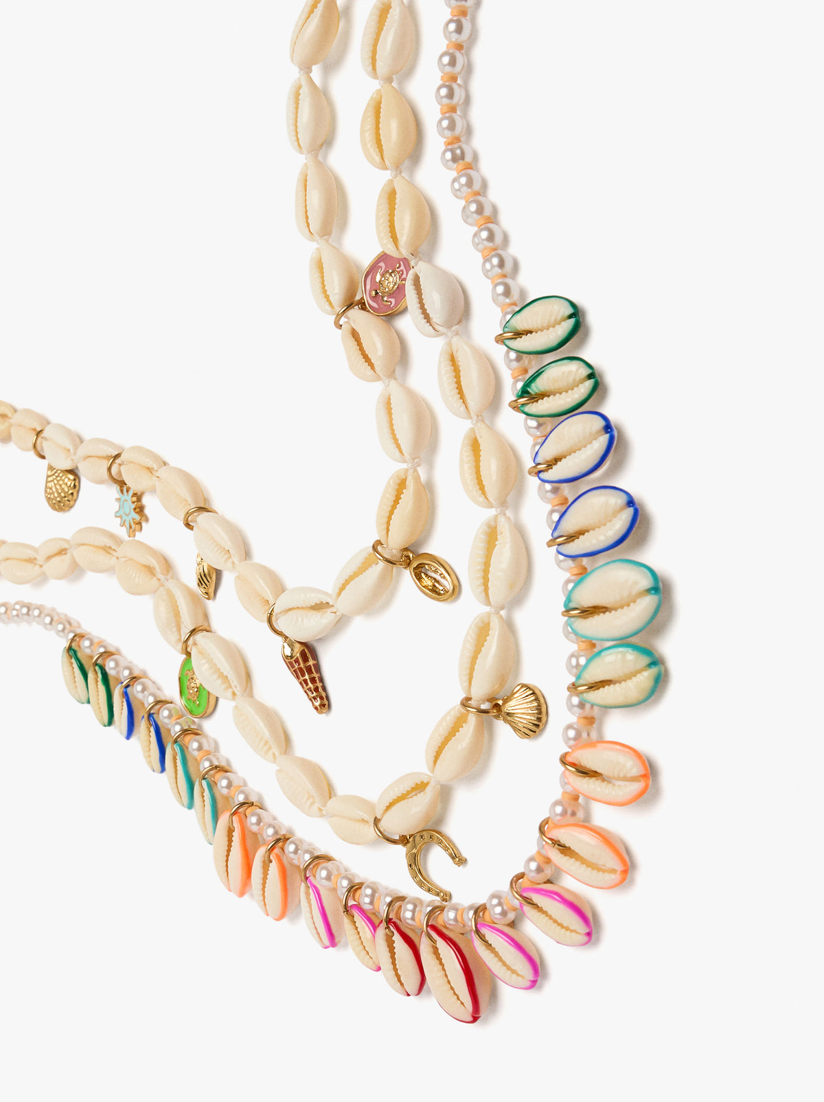 Short Multi-Collar Of Shells With Multicolor Enamel