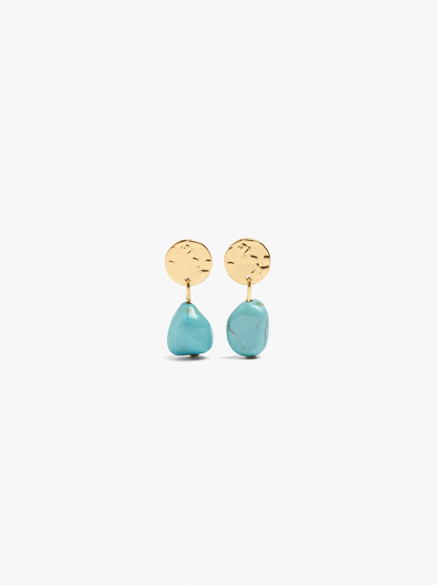 Short Earrings With Stone