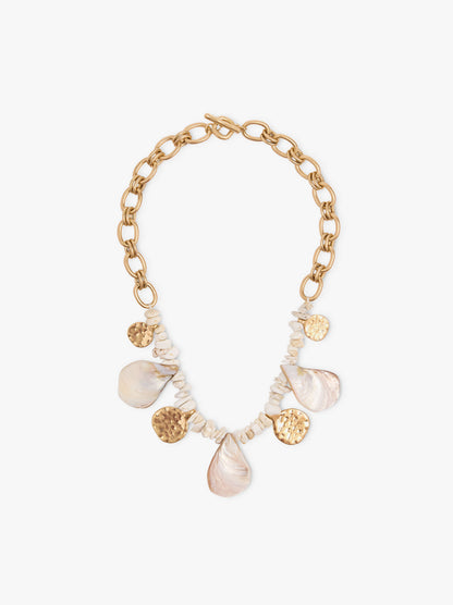 Short Necklace With Links And Shells