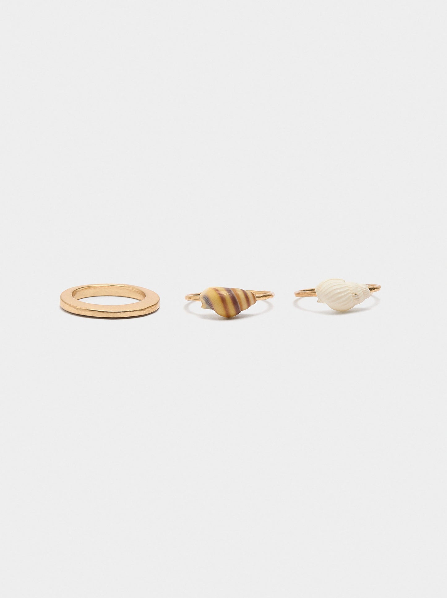 Set Of Rings With Shells